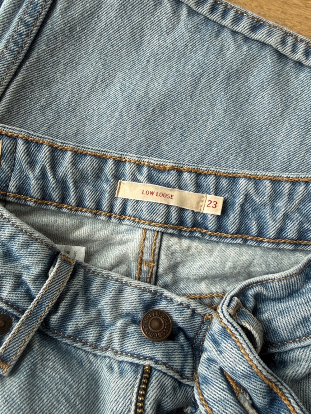 3 pairs Levi's Women’s Low Loose Jeans - Dark Blue, Light Blue, Black Washes - Picture 3 of 12